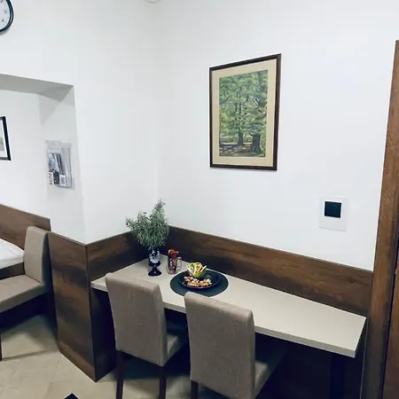 Kollar D - Prenociste * Subotica