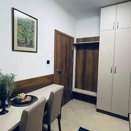 Kollar D - Prenociste Apartament *