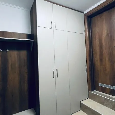 Kollar D - Prenociste * Subotica