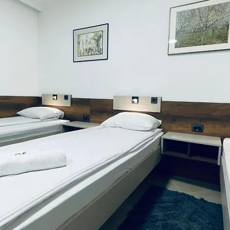 Kollar D - Prenociste *