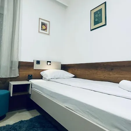 Kollar D - Prenociste Apartament