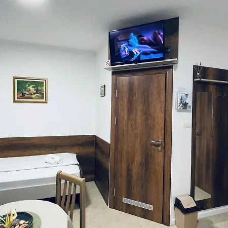 Kollar D - Prenociste Apartament *