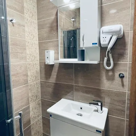 Kollar D - Prenociste *