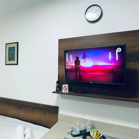 Kollar D - Prenociste Apartamento Subotica