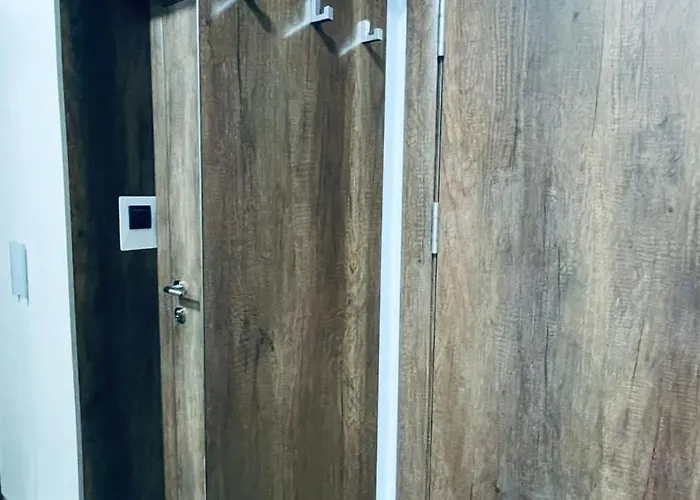 Kollar D - Prenociste *