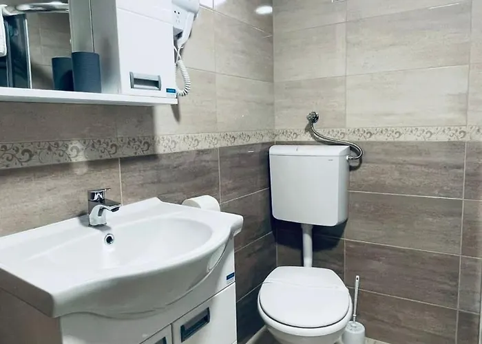 Kollar D - Prenociste Apartman *