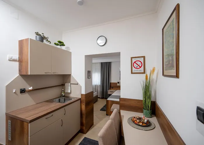 Kollar D - Prenociste * スボティツァ